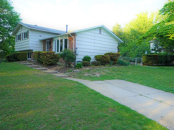 3rd image of 7566 Kingman Dr