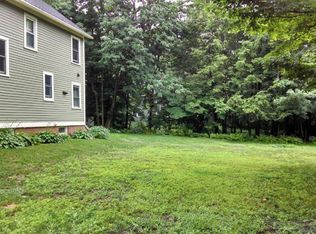 338 Lincoln Ave, Amherst, MA 01002