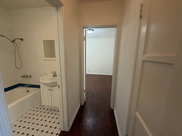 862 S Saint Andrews Pl — Photo 13