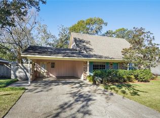 115 Chantilly Ln, Slidell, LA 70458
