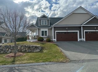 34 Fox Hill Ln #34, Dracut, MA 01826
