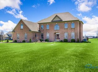 10337 Roachton Rd, Perrysburg, OH 43551