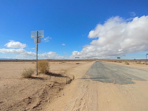 2nd image of Shadow Mtn Rd