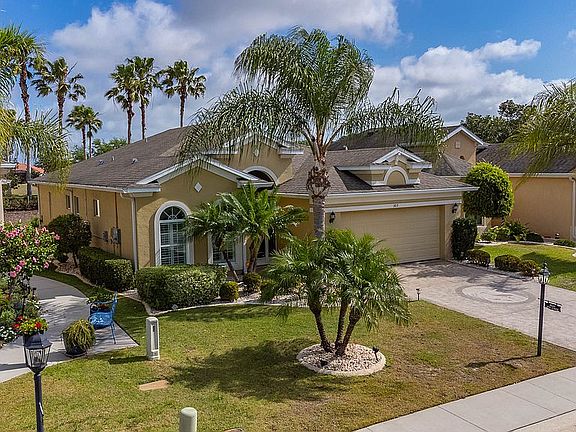 2nd image of 303 Siena Vista Pl