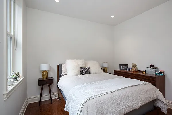 Rented by Corcoran | media 4