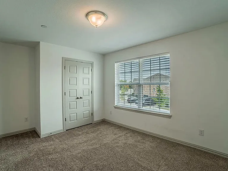 1278 Lamar Dr — Photo 16