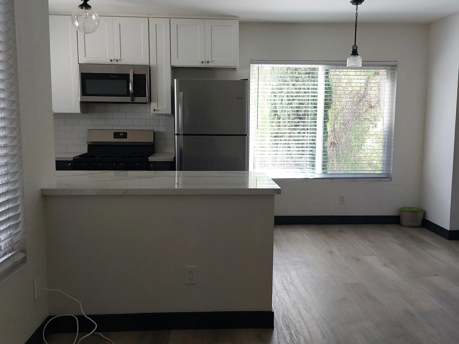 1 bed, 570 sqft, $1,700 — Photo 3
