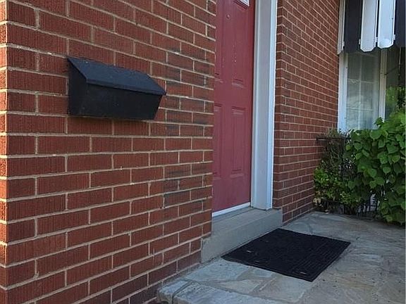 3rd image of 2047 James St