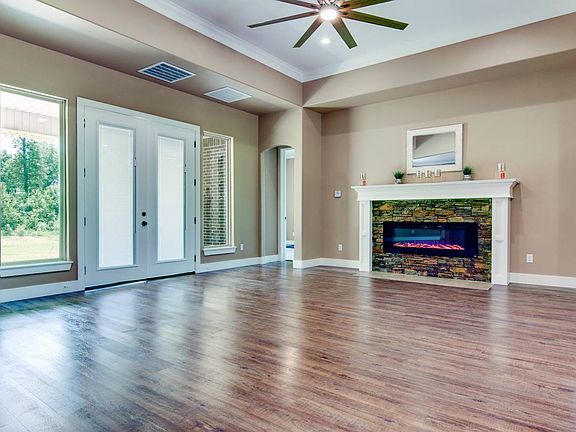 5th image of 12 Oak Haven Dr