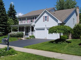 901 W Aspen Ct, Palatine, IL 60067