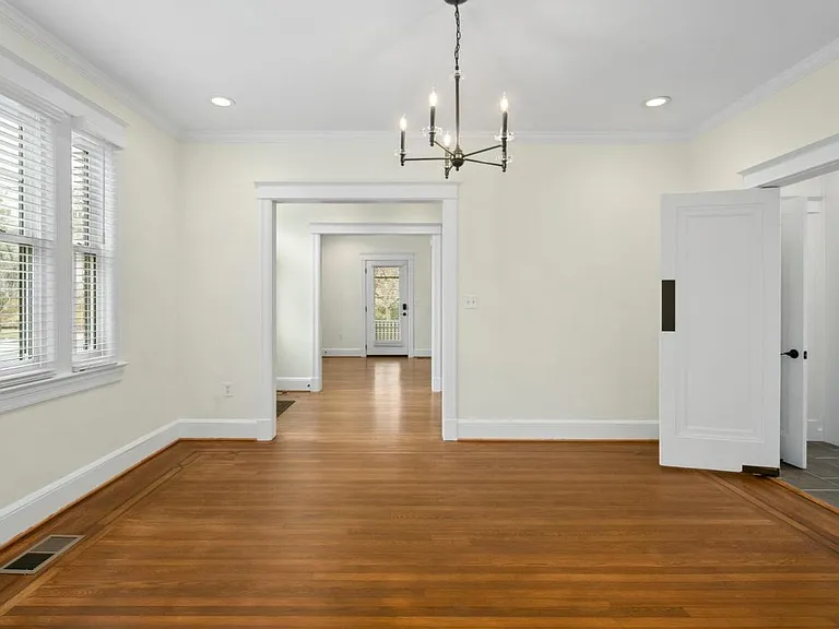 3643 Jenifer St NW — Photo 5