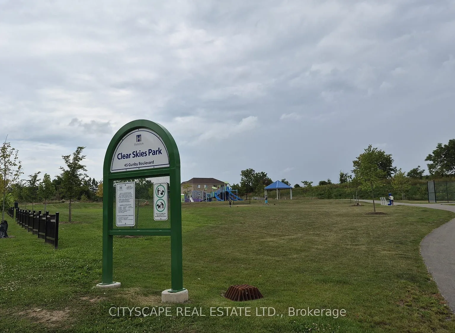 3 bed, $3,399 — Photo 4