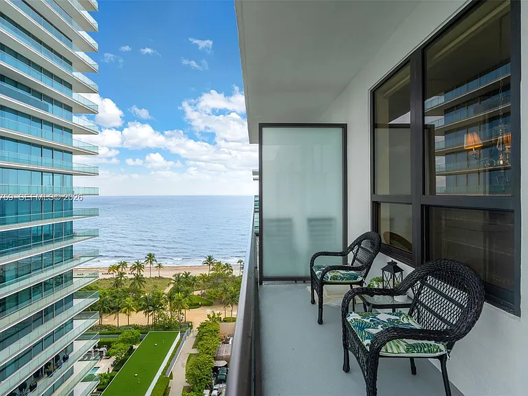10185 Collins Ave #Penthouse 23 — Photo 1