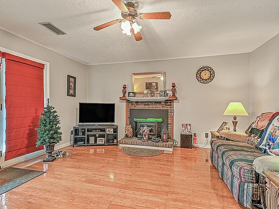 4th image of 270 Alders Place Ext
