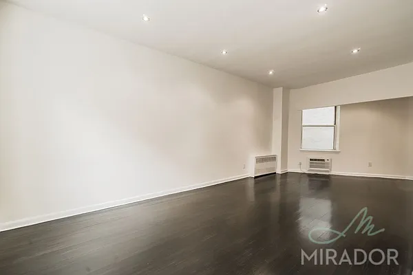 Rented by Mirador Real Estate | media 8