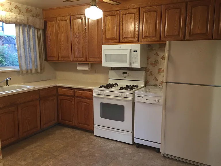 2773 Betlen Ct — Photo 4