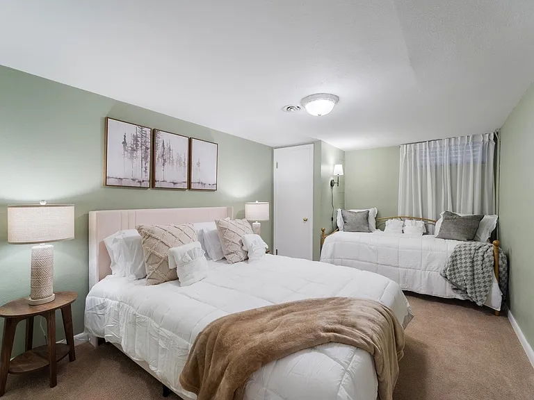 1025 Jupiter Dr — Photo 37
