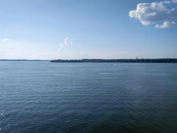 817 Farwell Drive, Madison, WI 53704