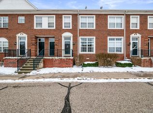 43046 Strand Dr, Sterling Heights, MI 48313