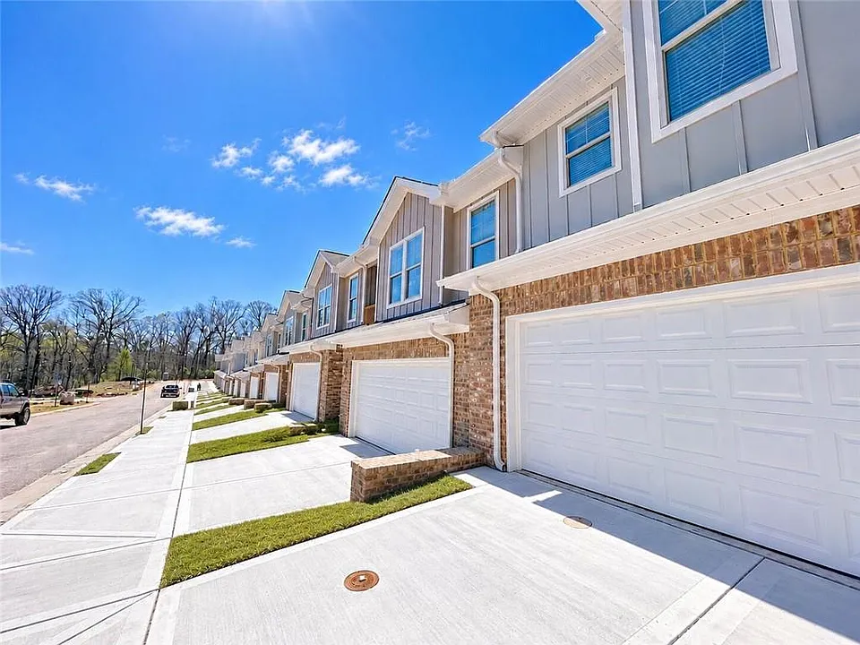 2586 Mills Commons Dr