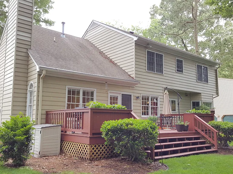 210 Clayton Dr — Photo 12