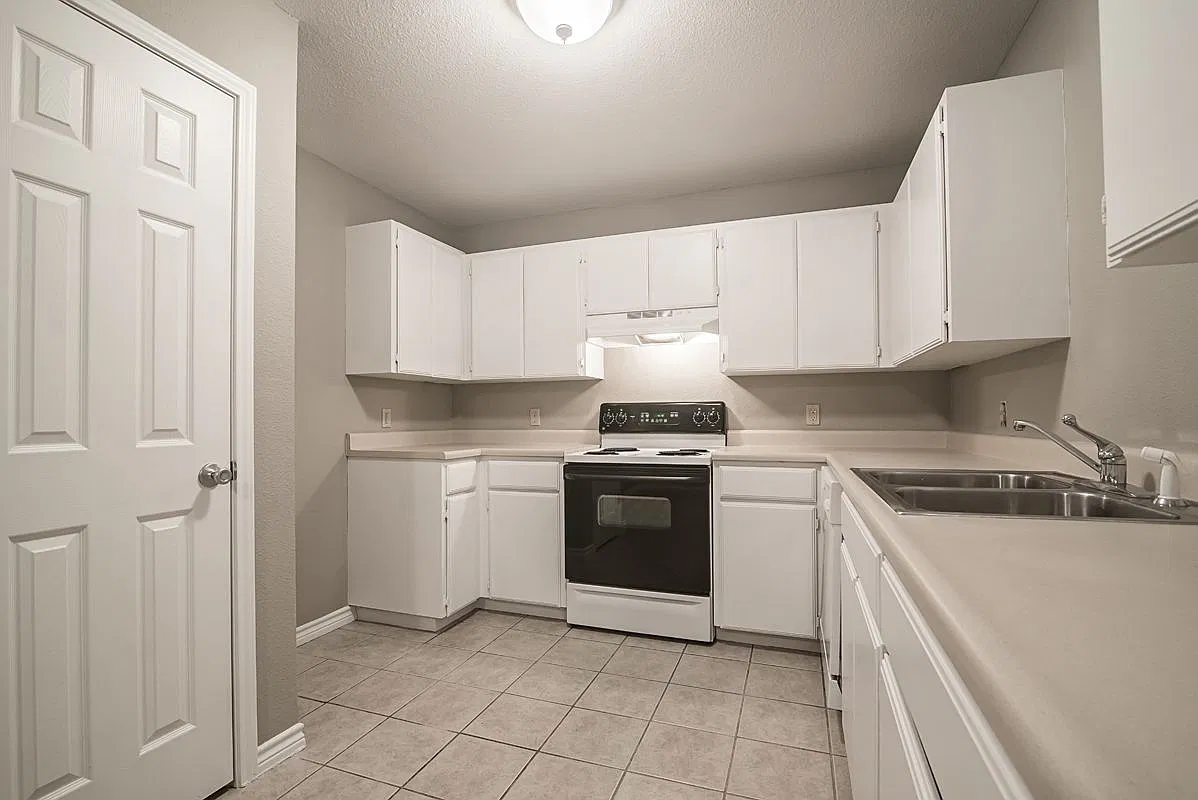 2 bed, 2.0 bath, 1189 sqft, $1,250 — Photo 3