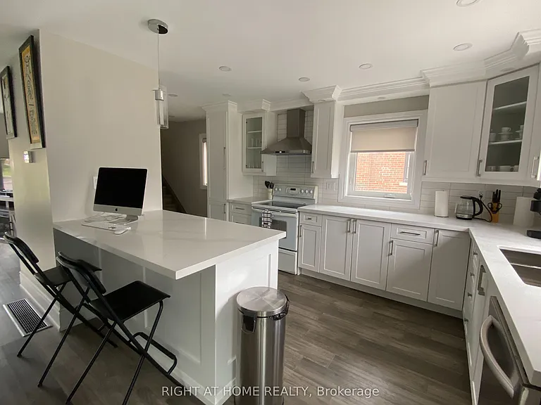 9 Snowood Ct — Photo 5