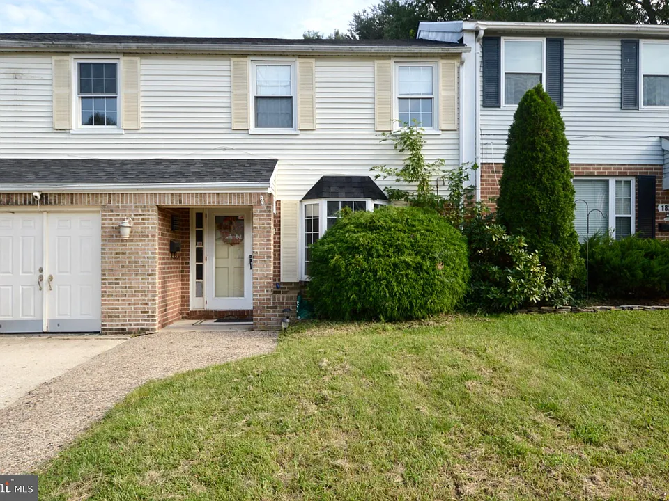 1826 Edgewood Pl
