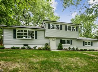 5 Hilltop Ter, Boonton, NJ 07005
