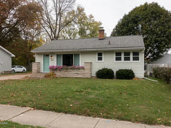 4227 Mount Olivet Rd, Kalamazoo, MI 49004