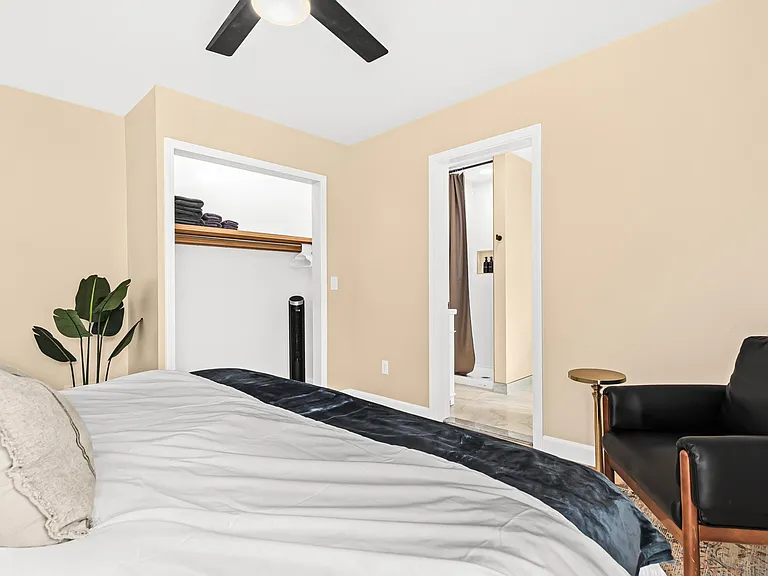 295 Euclid St — Photo 16