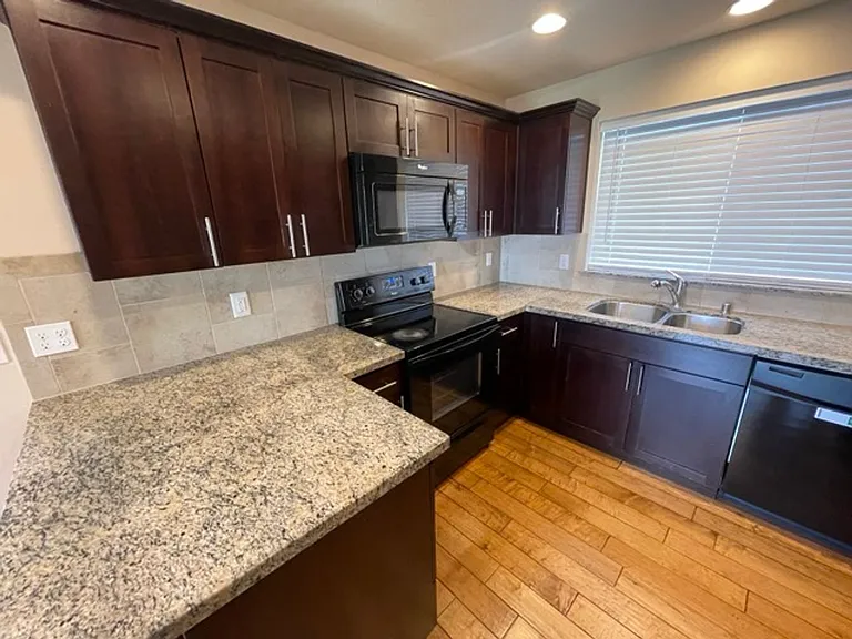 3307 132nd Pl SW — Photo 8