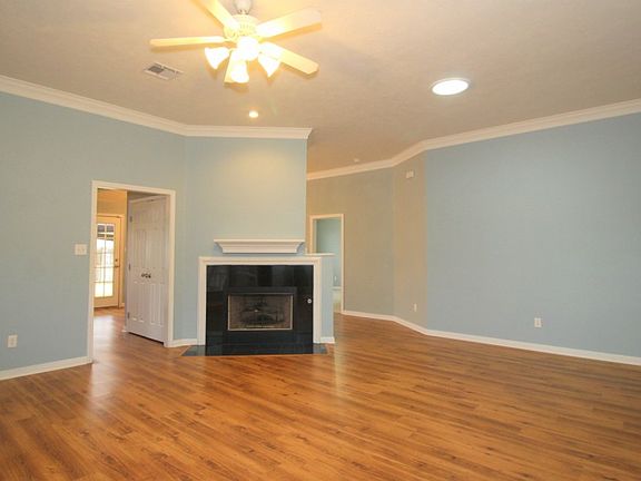 3rd image of 2703 Barronwood Dr