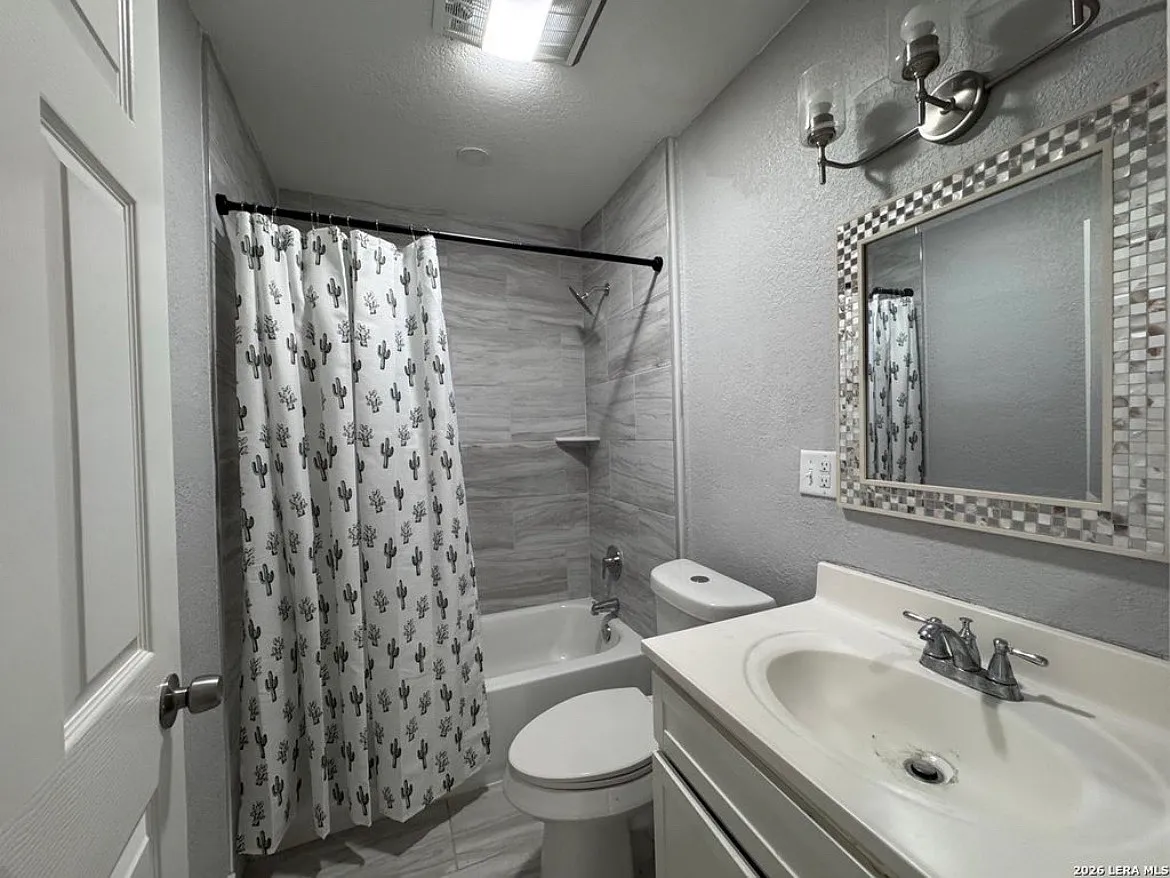 3 bed, 1136 sqft, $1,500 — Photo 2