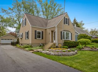 10843 Carpenter St, Mokena, IL 60448