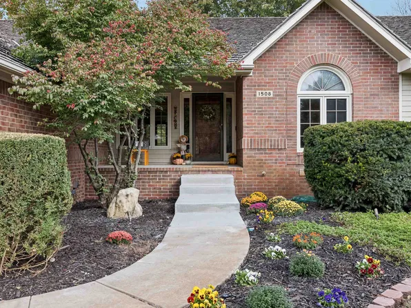 1508 S Creekside Ln, Wichita, KS 67230