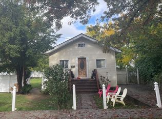 81 Colonial Ave, Freeport, NY 11520