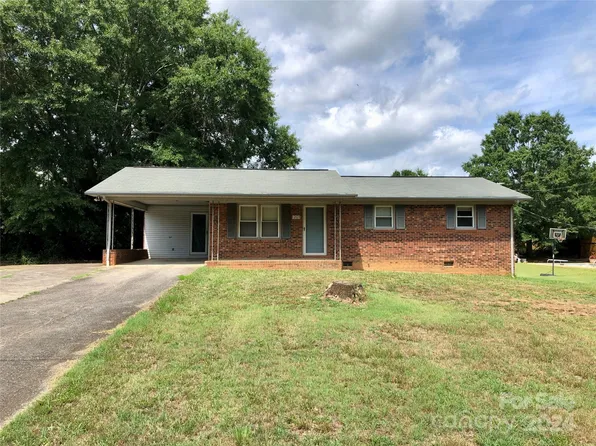 1207 Old Us Highway 74, Ellenboro, NC 28040