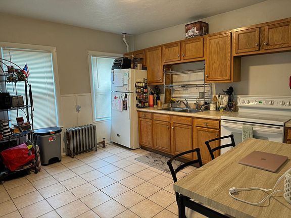 4th image of 6 Lawton St #2-1R