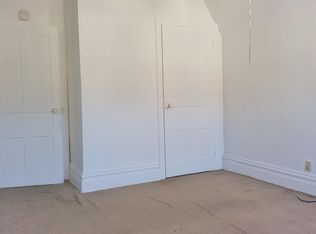 543 3rd St APT 3, Pitcairn, PA