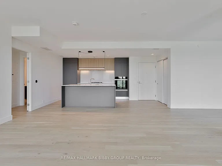 1414 Bayview Ave #605 — Photo 6