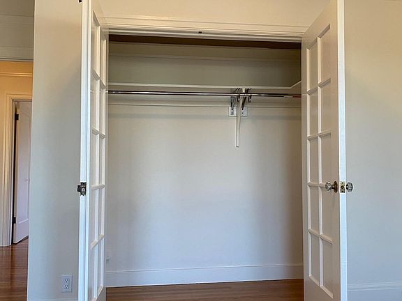 4th image of 5000 California St APT 302