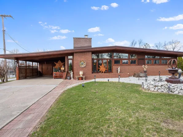 507 W Sigler St, Hebron, IN 46341