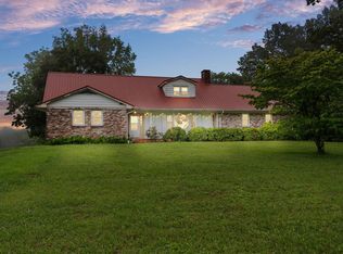 517 Possum Trot Rd, Grandview, TN 37337
