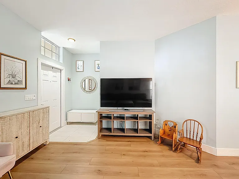 1143 Canoe Point — Photo 15