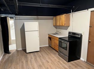 300 Main St #114, Halstead, KS 67056