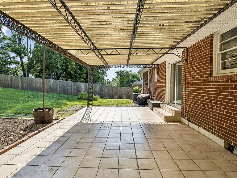 246 Blackman Rd — Photo 24