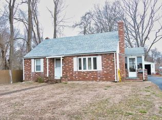 44 2nd Island Rd, Webster, MA 01570