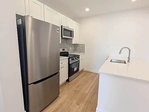 5th image of 101 Ocean Pkwy APT 4A