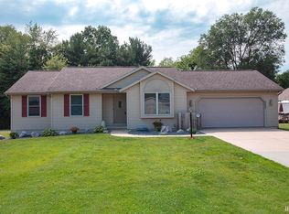 50937 Beach Dr, Elkhart, IN 46514